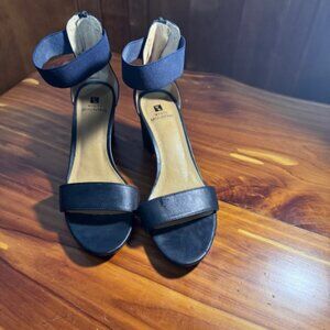 White Mountain Ermaline Heel, Navy, Size 8.5